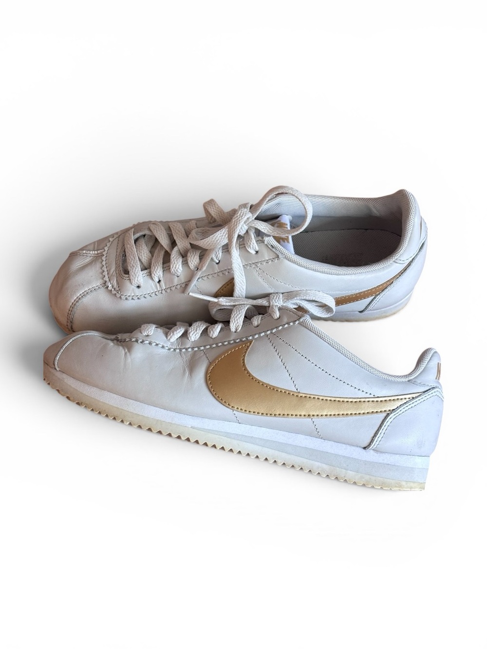 NIKE CORTEZ Ladies Retro White with Gold Swoosh Size 9